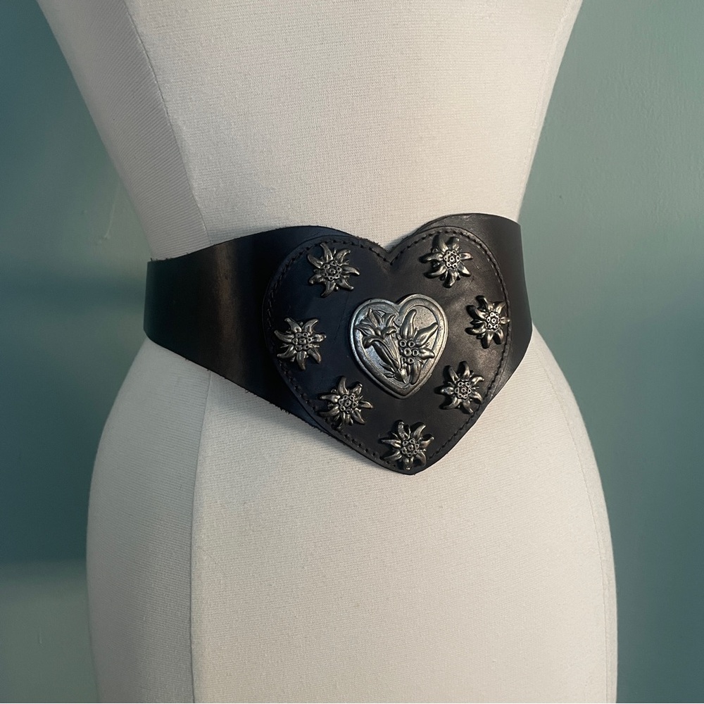 vintage german edelweiss tracht leather belt cottagecore